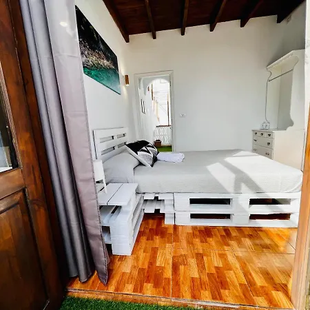 Bed & Breakfast El Jardin De Iris *